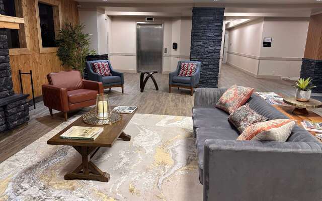 Ramada by Wyndham Estevan