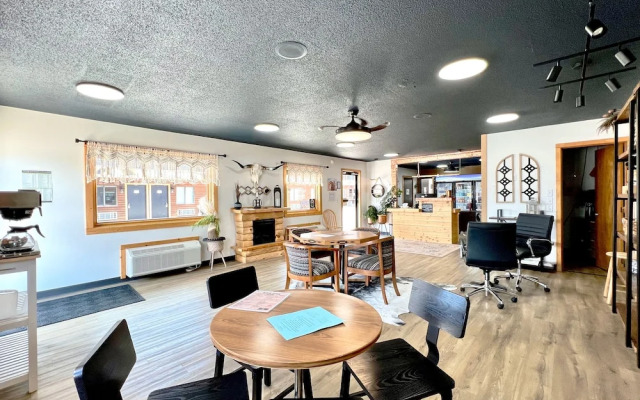 Hansen Inn and Cabins