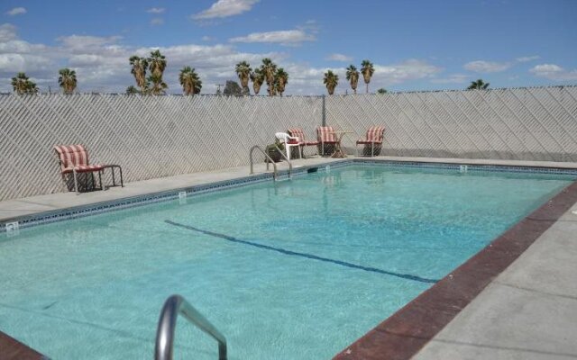 Mojave Trails Inn and Suites