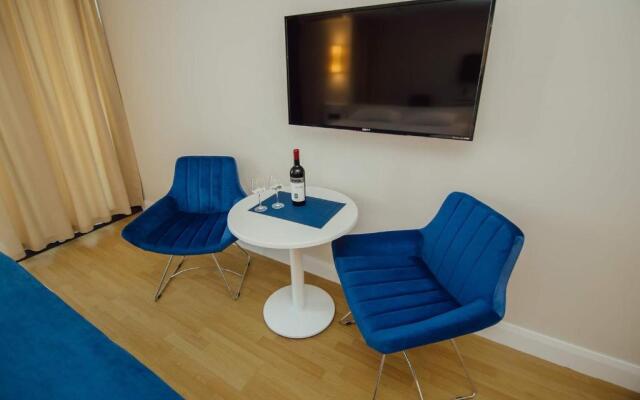 Nuage - 1st Line Sea View Apartments