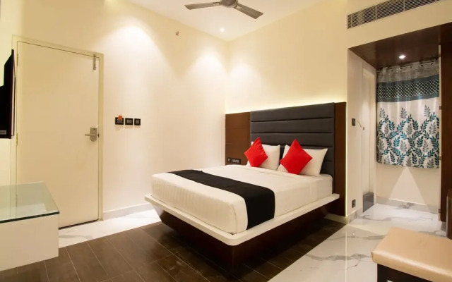 Capital O 23618 Hotel Royal Benza