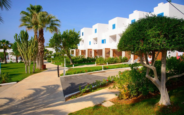 Cala Llenya Resort Ibiza