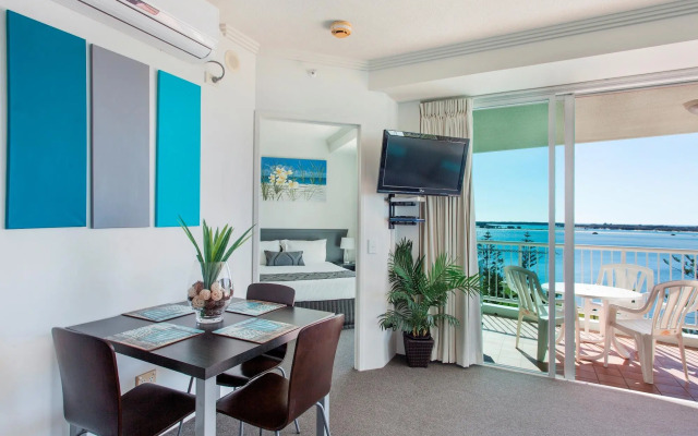 Crystal Bay on the Broadwater