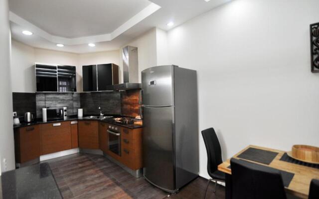 Apart Hotel #74