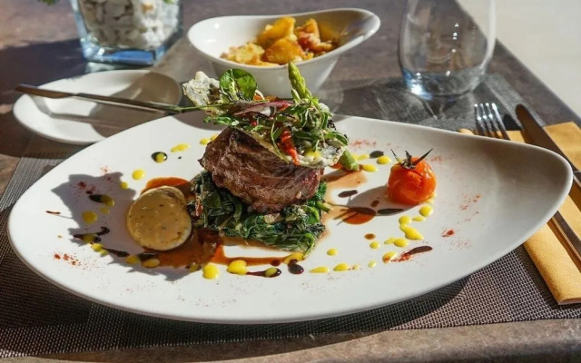 VMG Private Suites - Adults Only