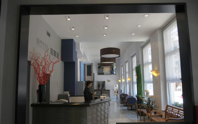 Hotel Subur