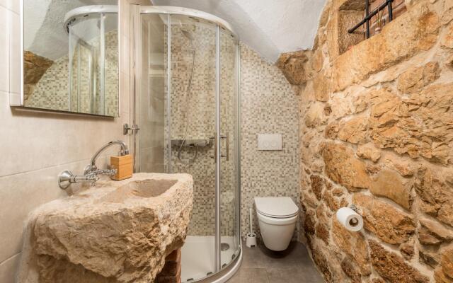 Ivka in Tribalj with 4 bedrooms and 4 bathrooms