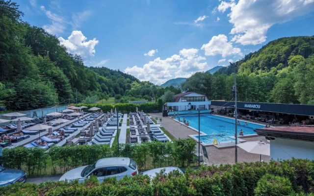 Marabou Resort