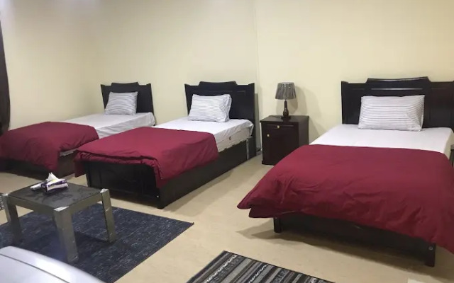 City pyramids inn