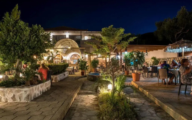 Aphrodite Studios & Suites