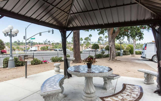 Rodeway Inn Escondido Downtown