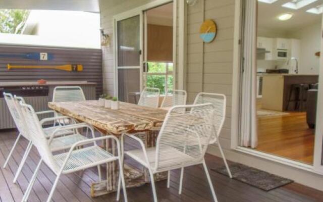 'RIVERSIDE RETREAT' 544 Ocean Drive, North Haven