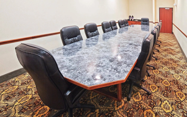 Holiday Inn Express & Suites Woodward by IHG