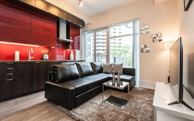 Life Suites Loft - CN Tower