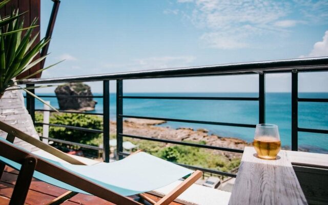 Chuanfanrock Haku Beach Days Inn