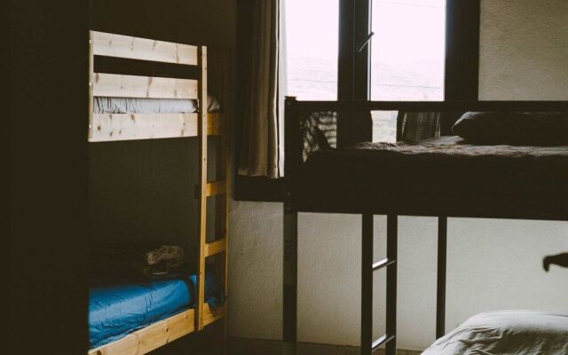 Blue Canary Hostel - Adults Only