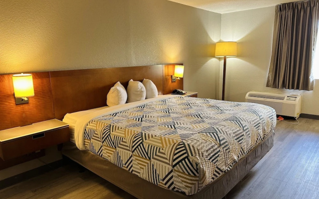 Travelodge by Wyndham Forrest City