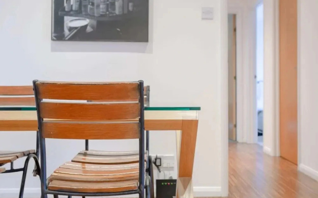 59 Chicksand Apartment