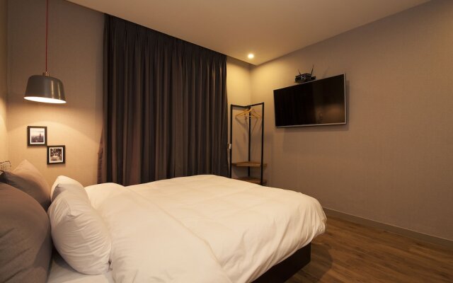 Hotel Gray