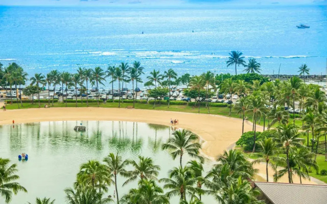 Ilima Suite at The Ilikai Short Walk to Beach!