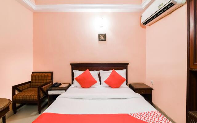 OYO 33367 Hotel Saroj Krishna