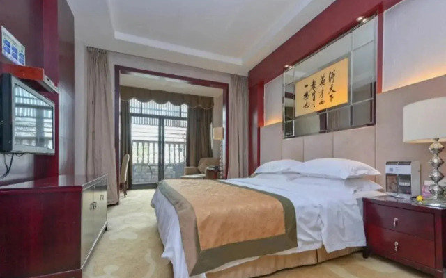 Dazhou Pengfei Grand Hotel (Dazhou Renhe New Town Railway Station)
