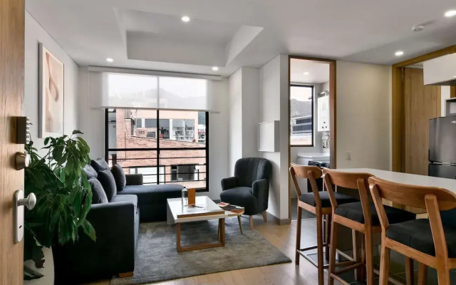 w Illustrious 2BR w Street View in Chapinero