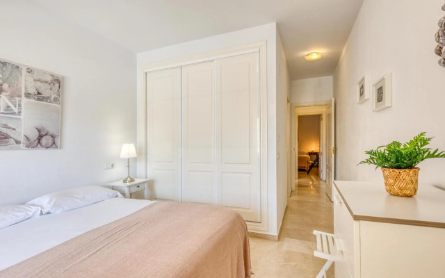 Marvellous Apartment with Great Terrace (PA 1-6)