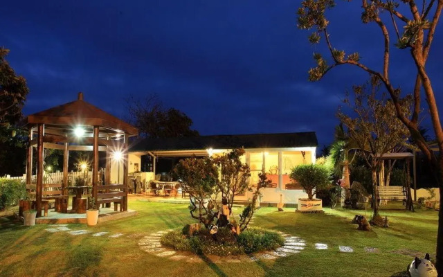 Lan Hai Inn