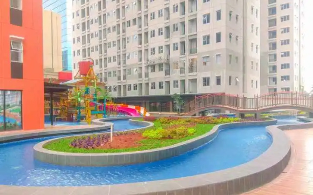 Well and Minimalist Studio Transpark Juanda Bekasi Timur Apartment By Travelio – Pool – Bekasi