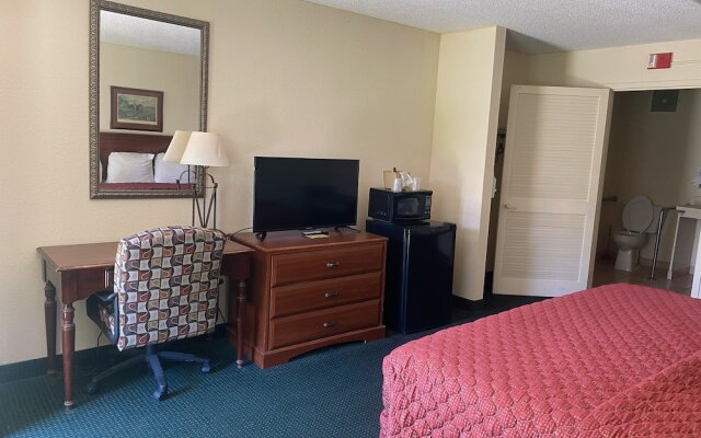 Motel 6 Sandersville, GA