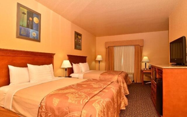 Hiway Inn Express Of Broken Bow