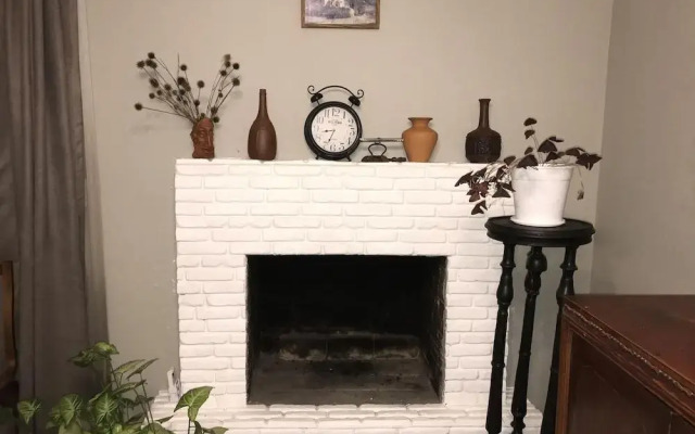 Talaveri Apartment in Old Tbilisi