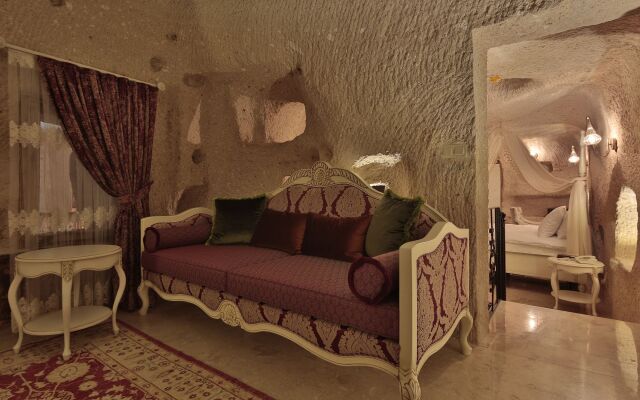 Elit Cave Suites