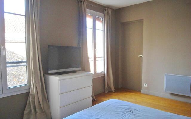 1 separated bedroom Montmartre