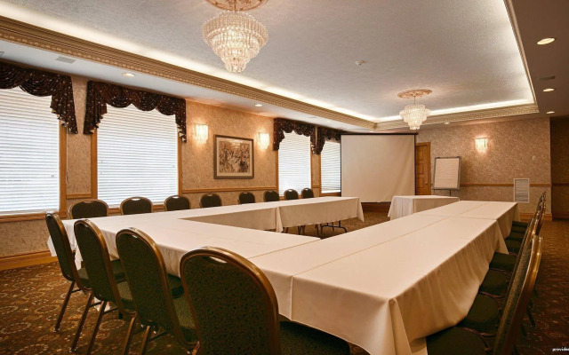SureStay Plus Hotel by Best Western Kincardine