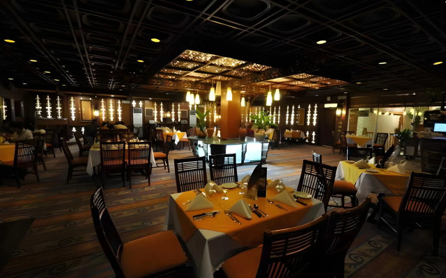 Oasis Hotel