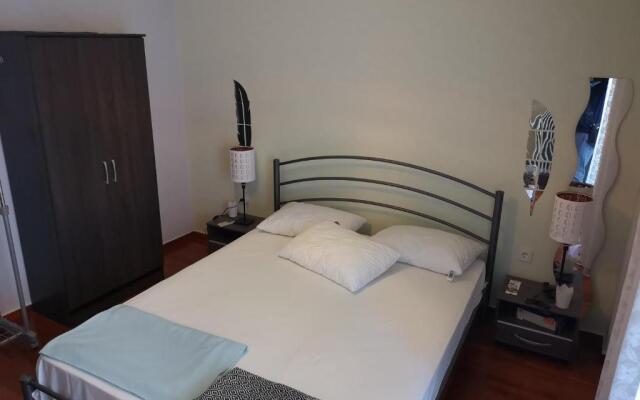 Dimitris House 8
