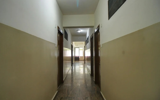 OYO 16662 Taj Residency