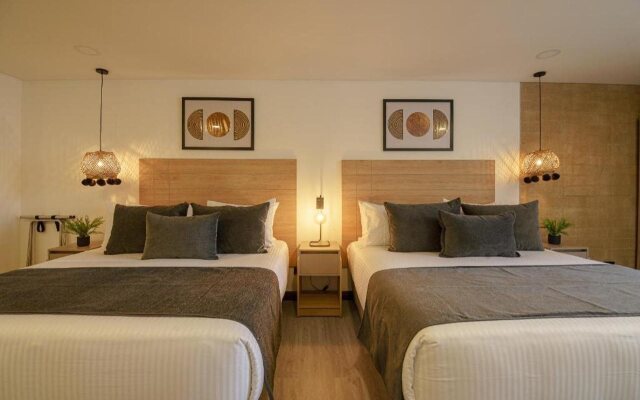 First Class Hotel