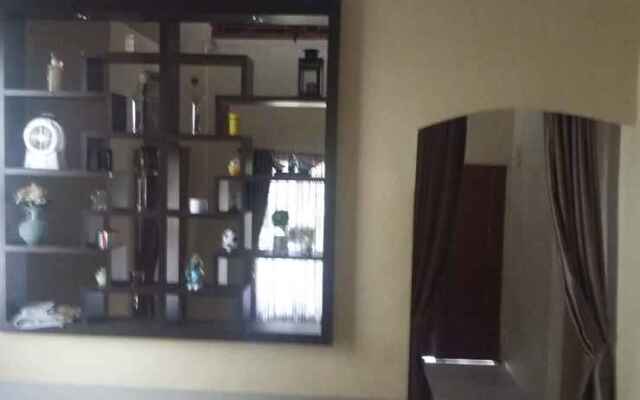 OYO 90207 Danty Guest House