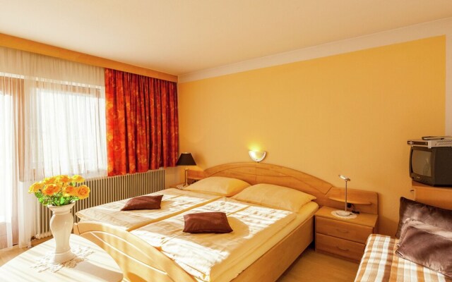 Spacious Apartment In Längenfeld near Ski Area