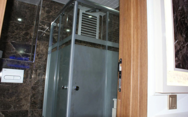 Behram Hotel