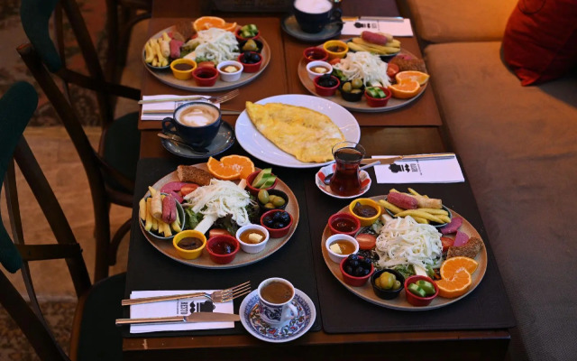 Grand Seigneur Hotel