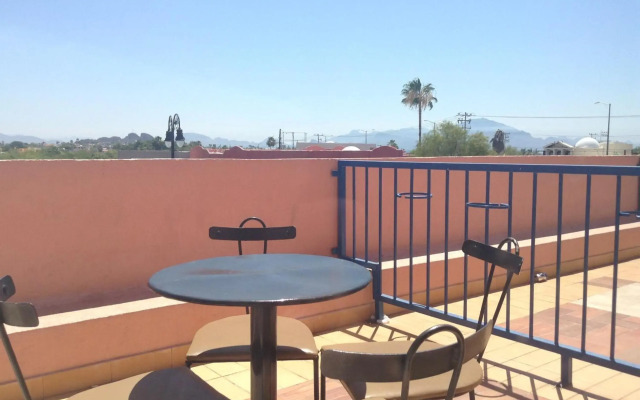 Los Jitos Hotel & Suites
