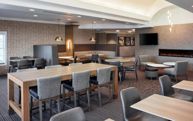 Residence Inn by Marriott Mississauga - Airport Corporate Centre West