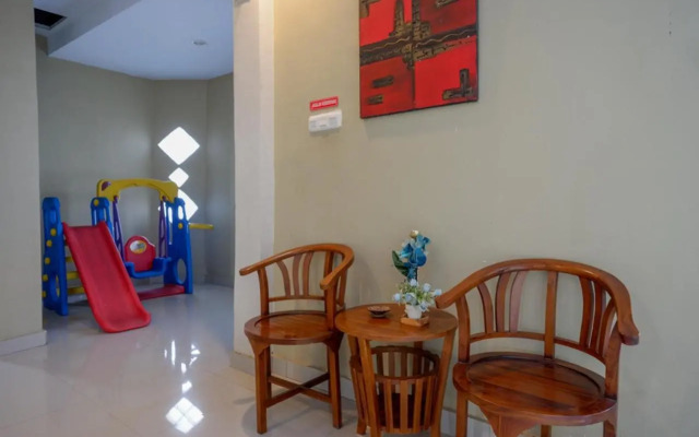 Hotel Larona by RedDoorz