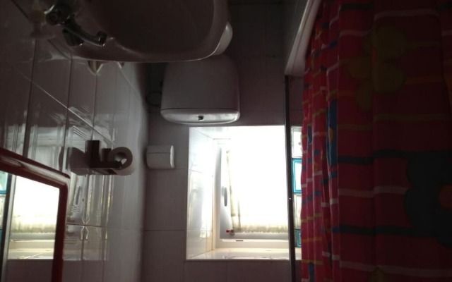 SURFtoLIVE House - Hostel