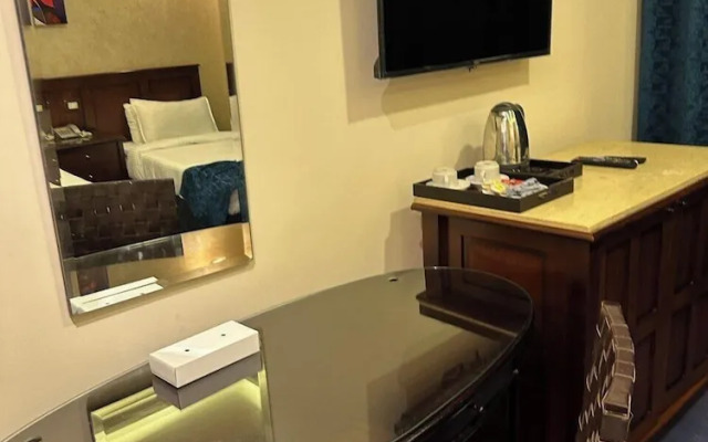 Al Fouad Pyramids & Grand Museum Hotel