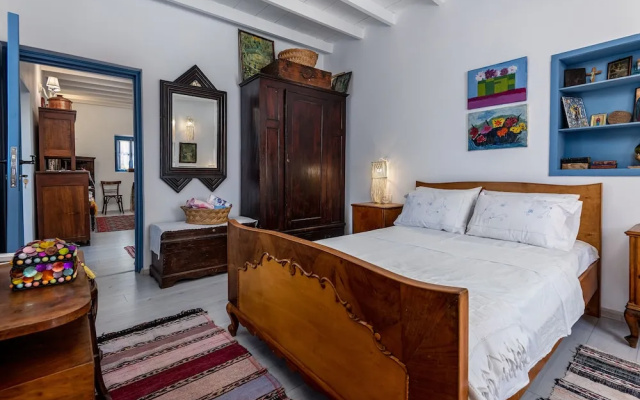 The Aegean blue country house Old Milos